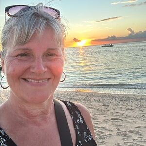 Meet your Posher, Colleen